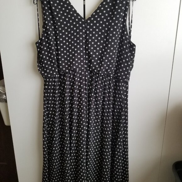 Black and white polka dot dress - Picture 5 of 13
